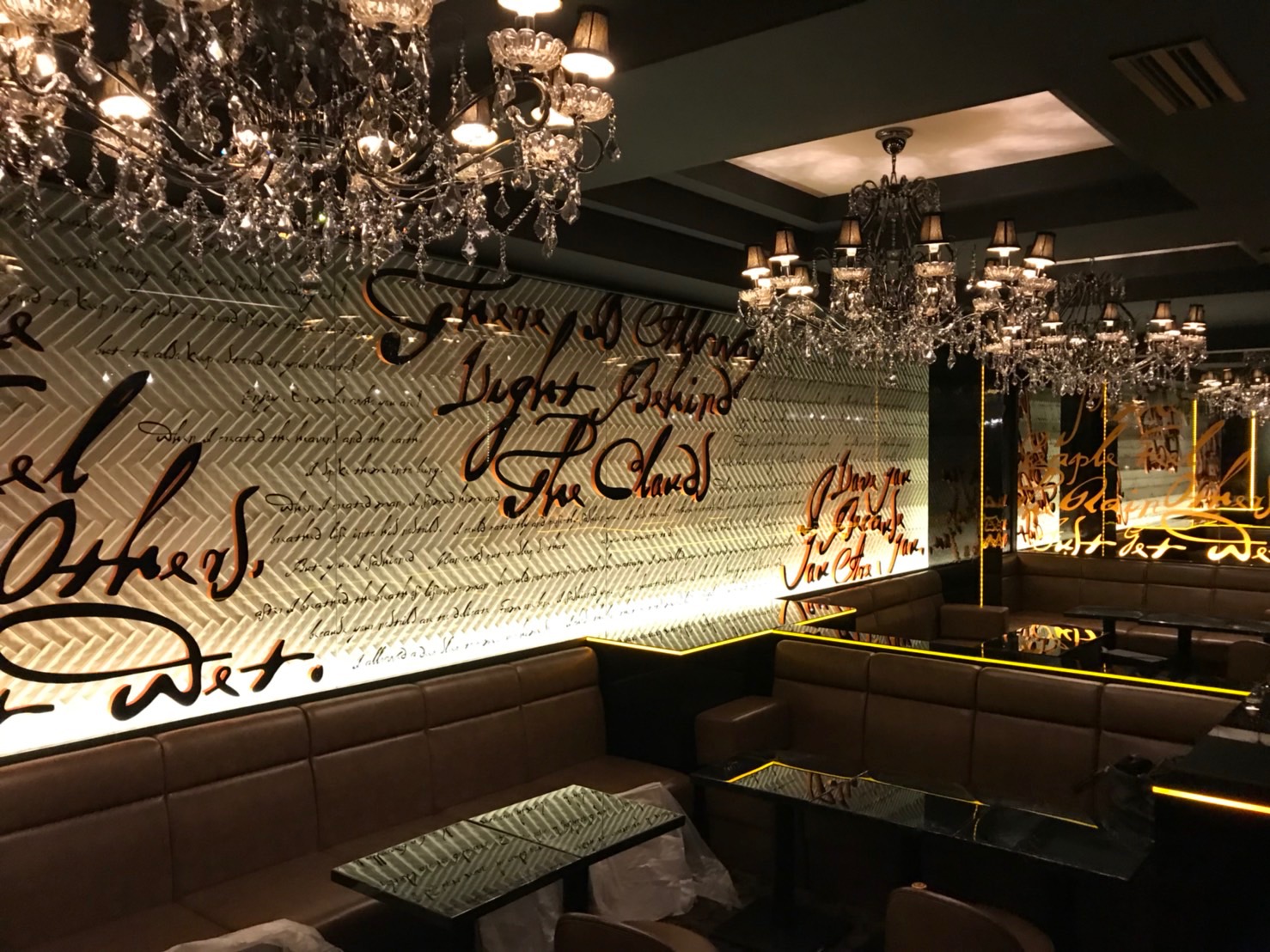 内装ギャラリーの「美Emoress」店舗写真