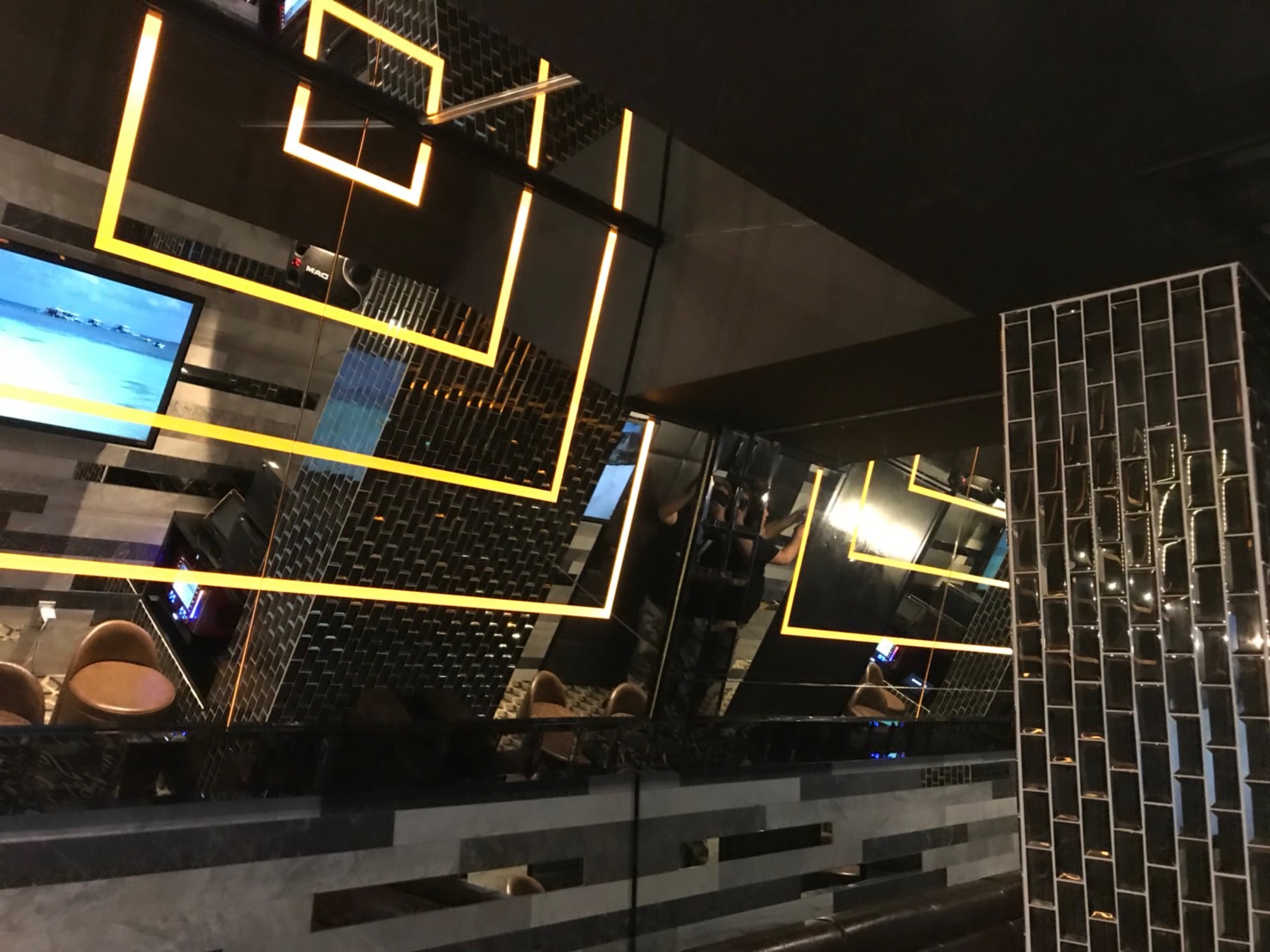 内装ギャラリーの「美Emoress」店舗写真