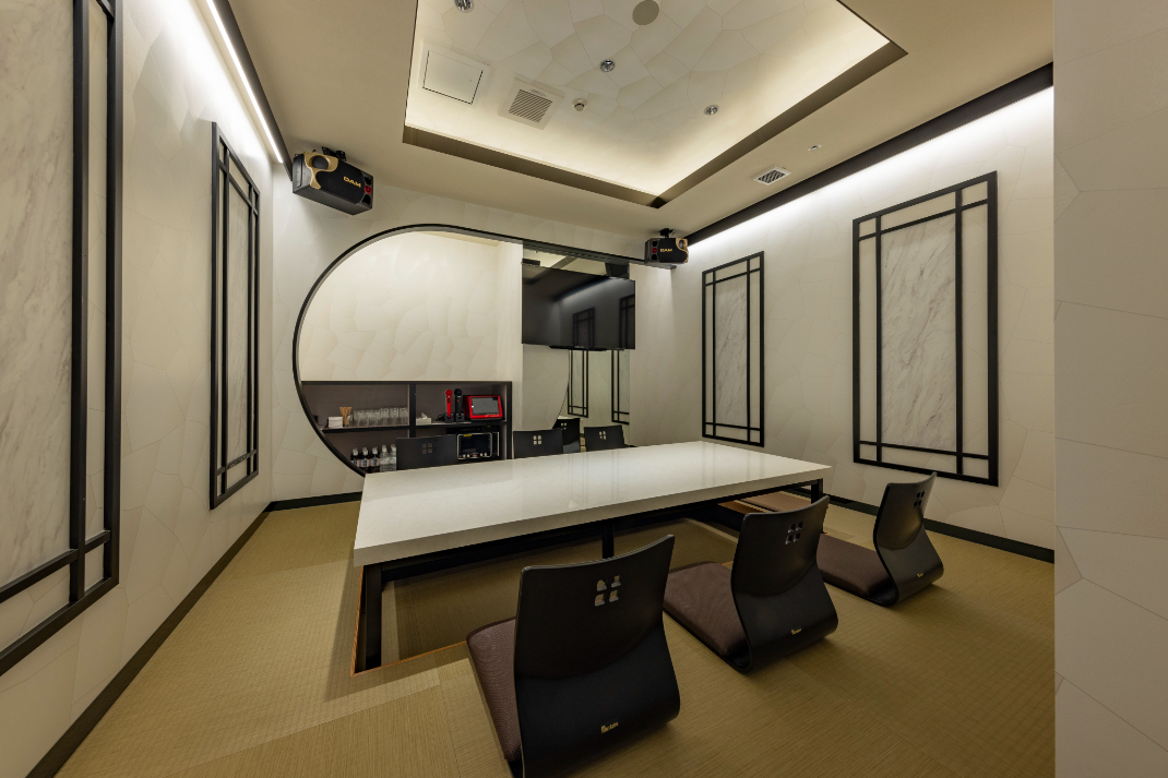内装ギャラリーの「CLUB 茶々」店舗写真