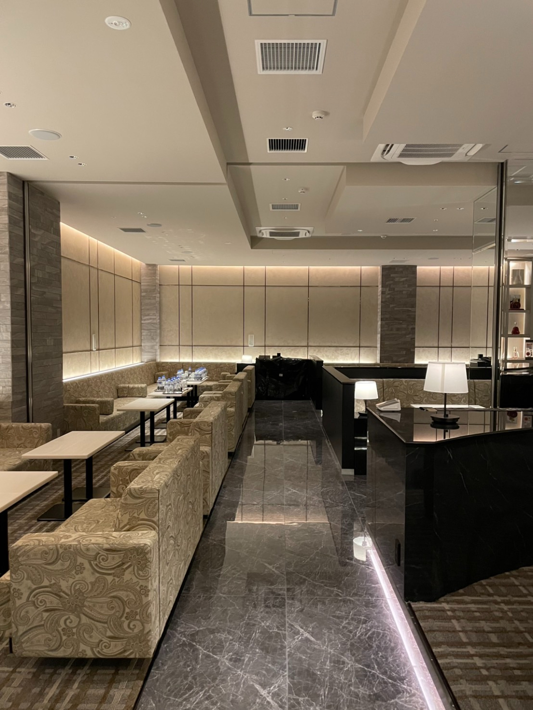 内装ギャラリーの「クラブ天空」店舗写真