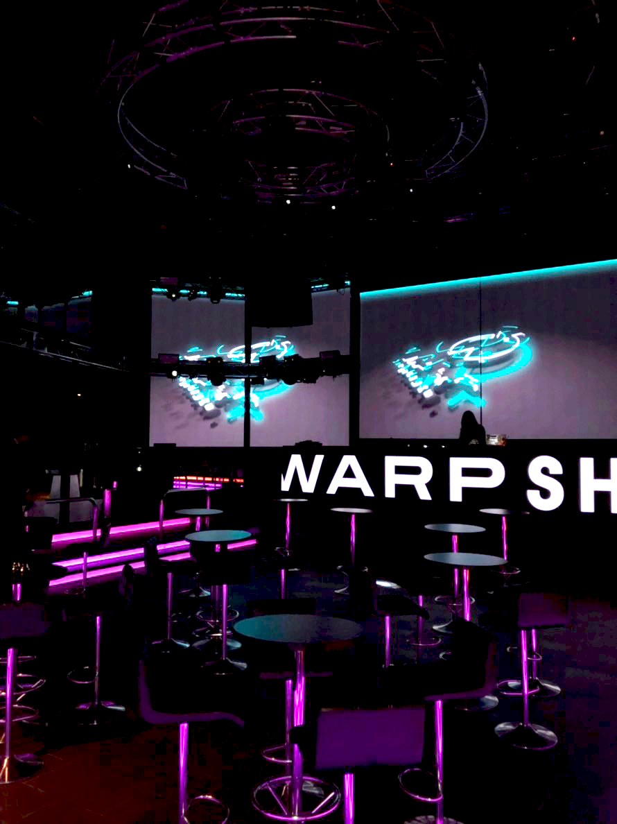 内装ギャラリーの「WARP」店舗写真